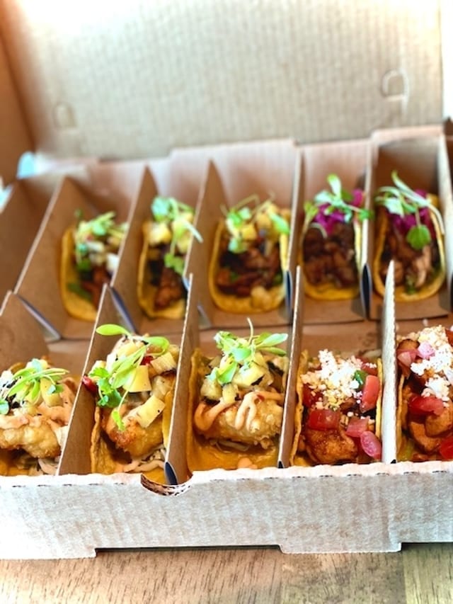 20 Taco Box.