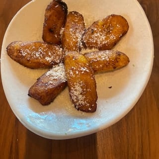 Plátanos y Queso Cotija